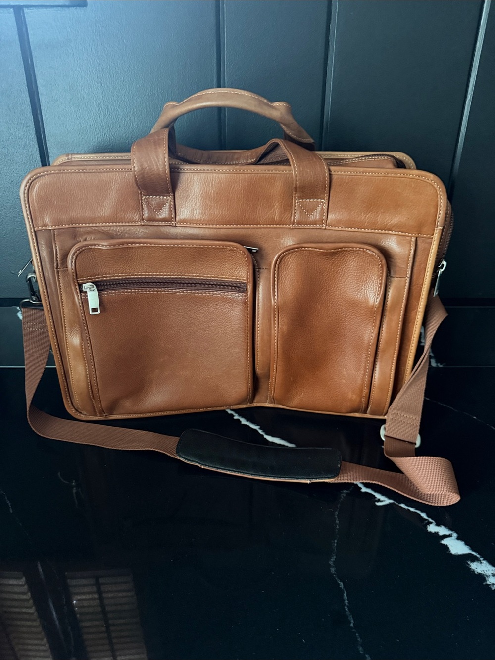 Pelle Studio Leather Laptop Messenger Briefcase Brown Tan